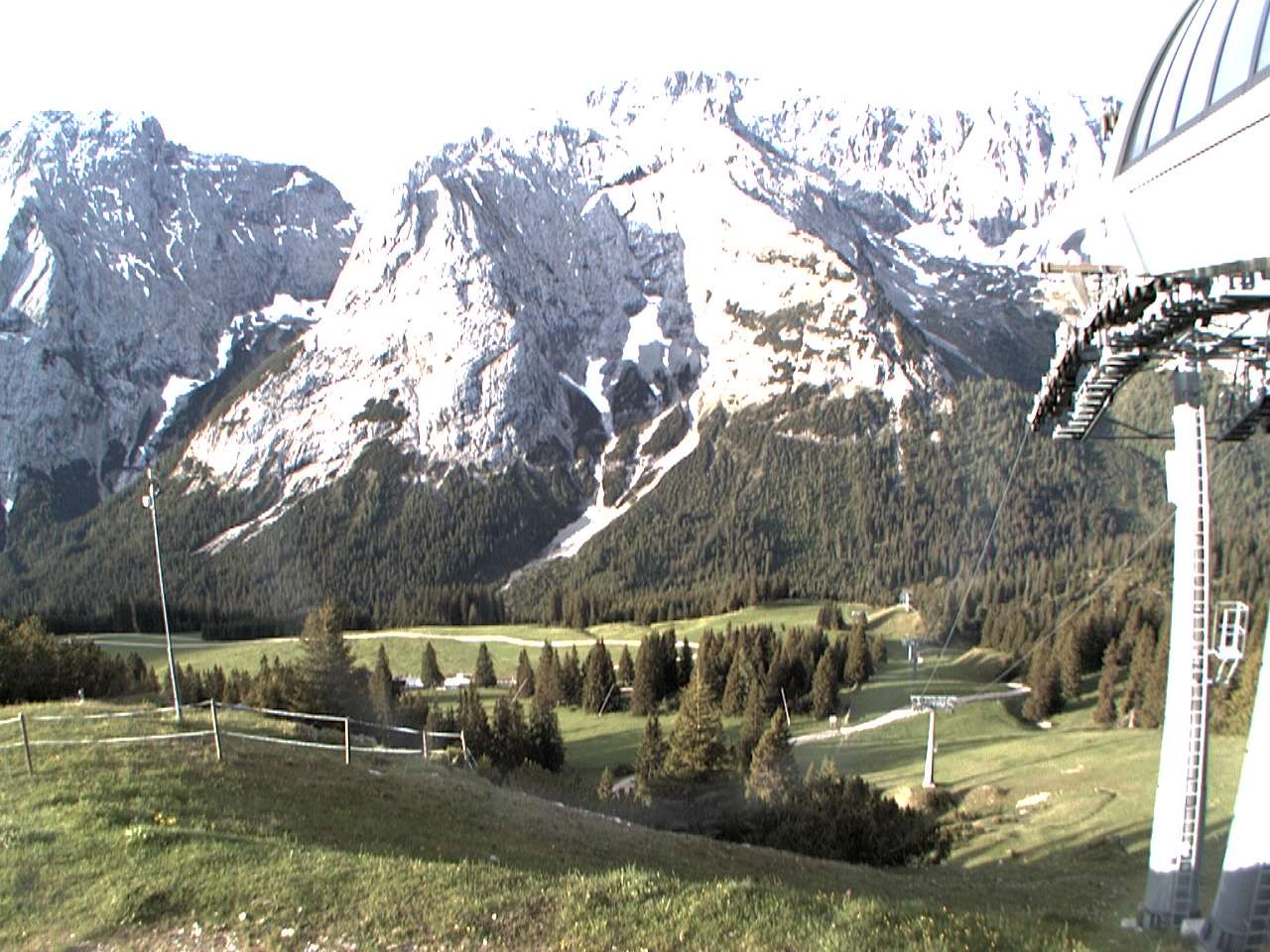 Archiv Foto Webcam Bergstation Sesselbahn Gaistal, Ehrwalder Alm