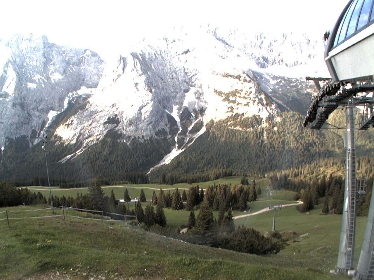 Archiv Foto Webcam Bergstation Sesselbahn Gaistal, Ehrwalder Alm