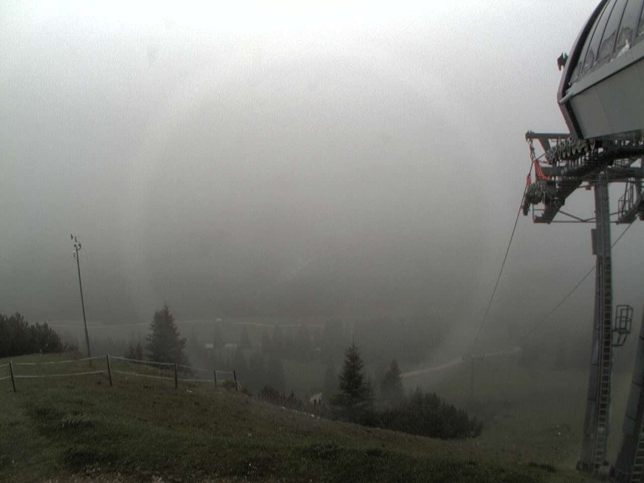Archived image Webcam mountain station chairlift "Gaistal", "Ehrwalder Alm"