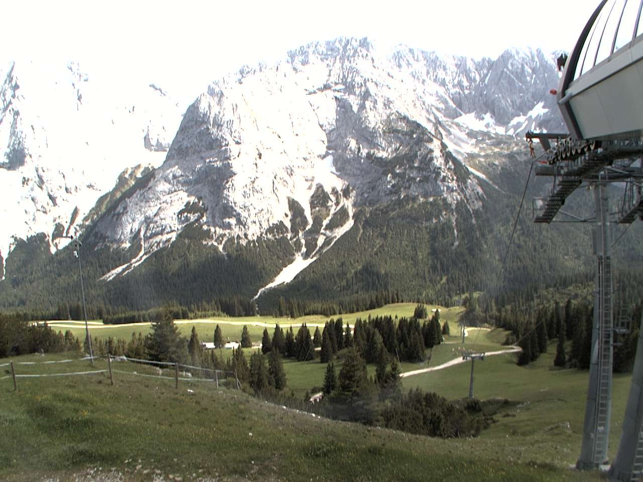 Archived image Webcam mountain station chairlift "Gaistal", "Ehrwalder Alm"