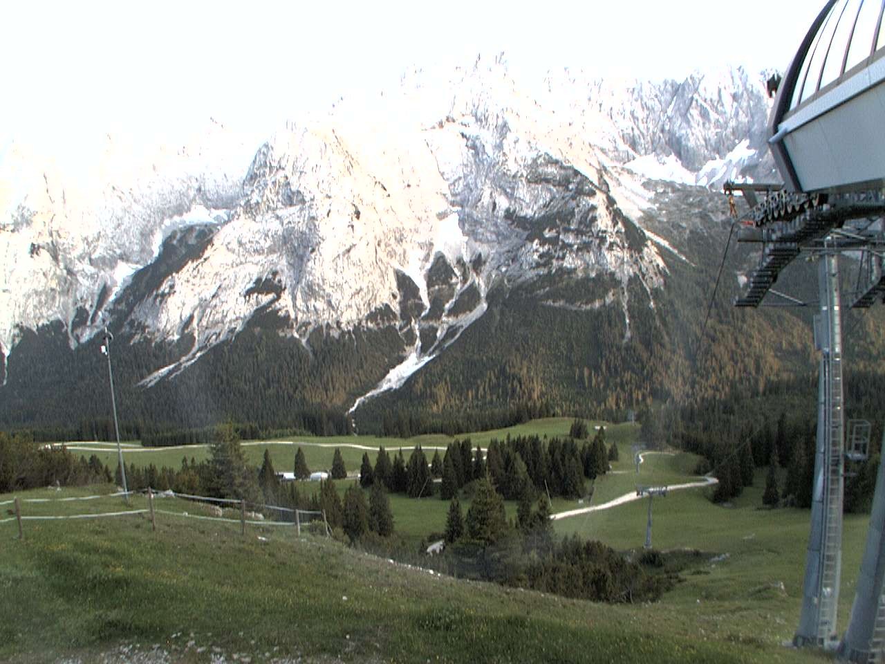 Archiv Foto Webcam Bergstation Sesselbahn Gaistal, Ehrwalder Alm