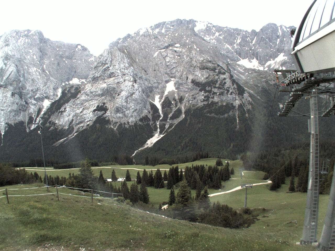 Archiv Foto Webcam Bergstation Sesselbahn Gaistal, Ehrwalder Alm