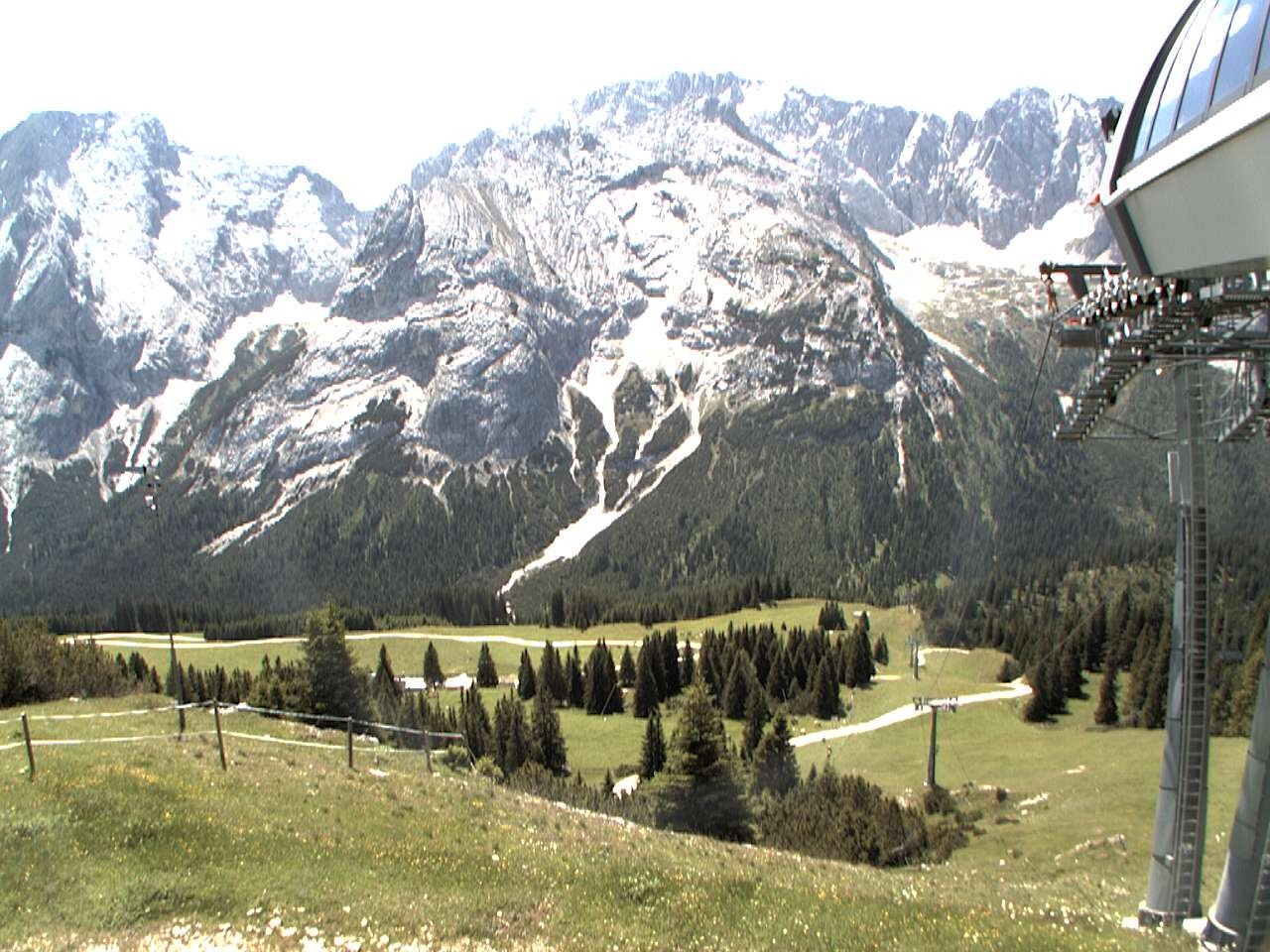 Archived image Webcam mountain station chairlift "Gaistal", "Ehrwalder Alm"