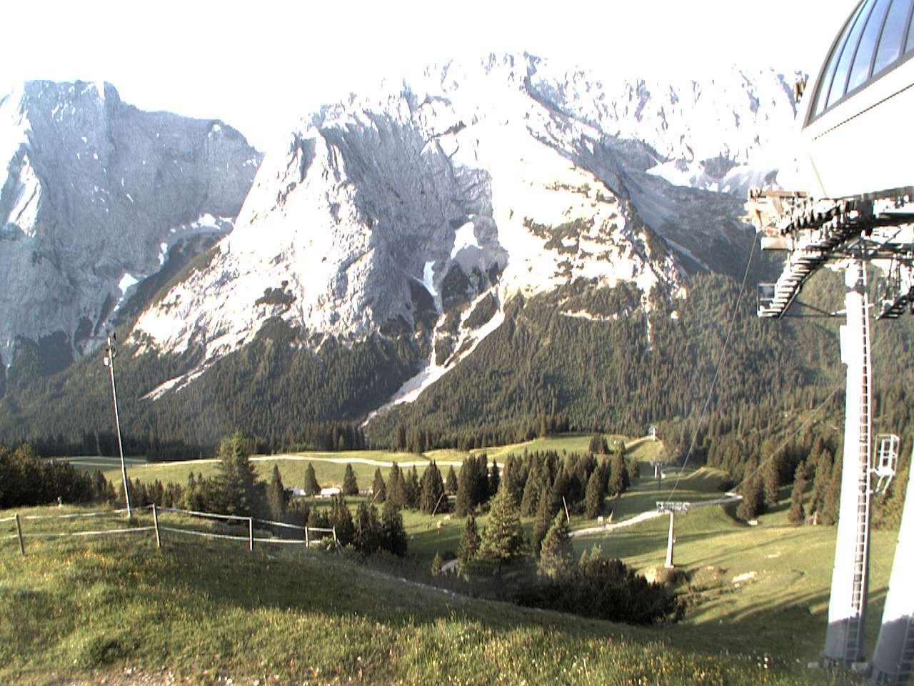 Archiv Foto Webcam Bergstation Sesselbahn Gaistal, Ehrwalder Alm