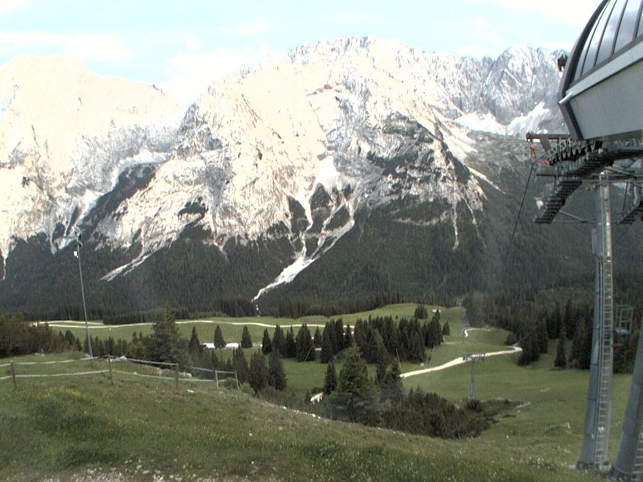Archiv Foto Webcam Bergstation Sesselbahn Gaistal, Ehrwalder Alm