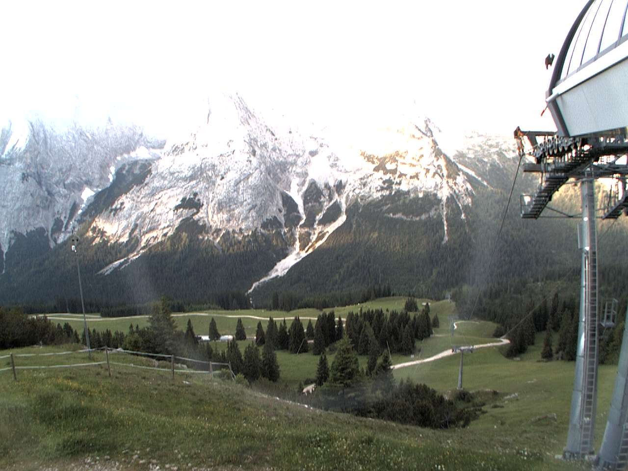 Archiv Foto Webcam Bergstation Sesselbahn Gaistal, Ehrwalder Alm