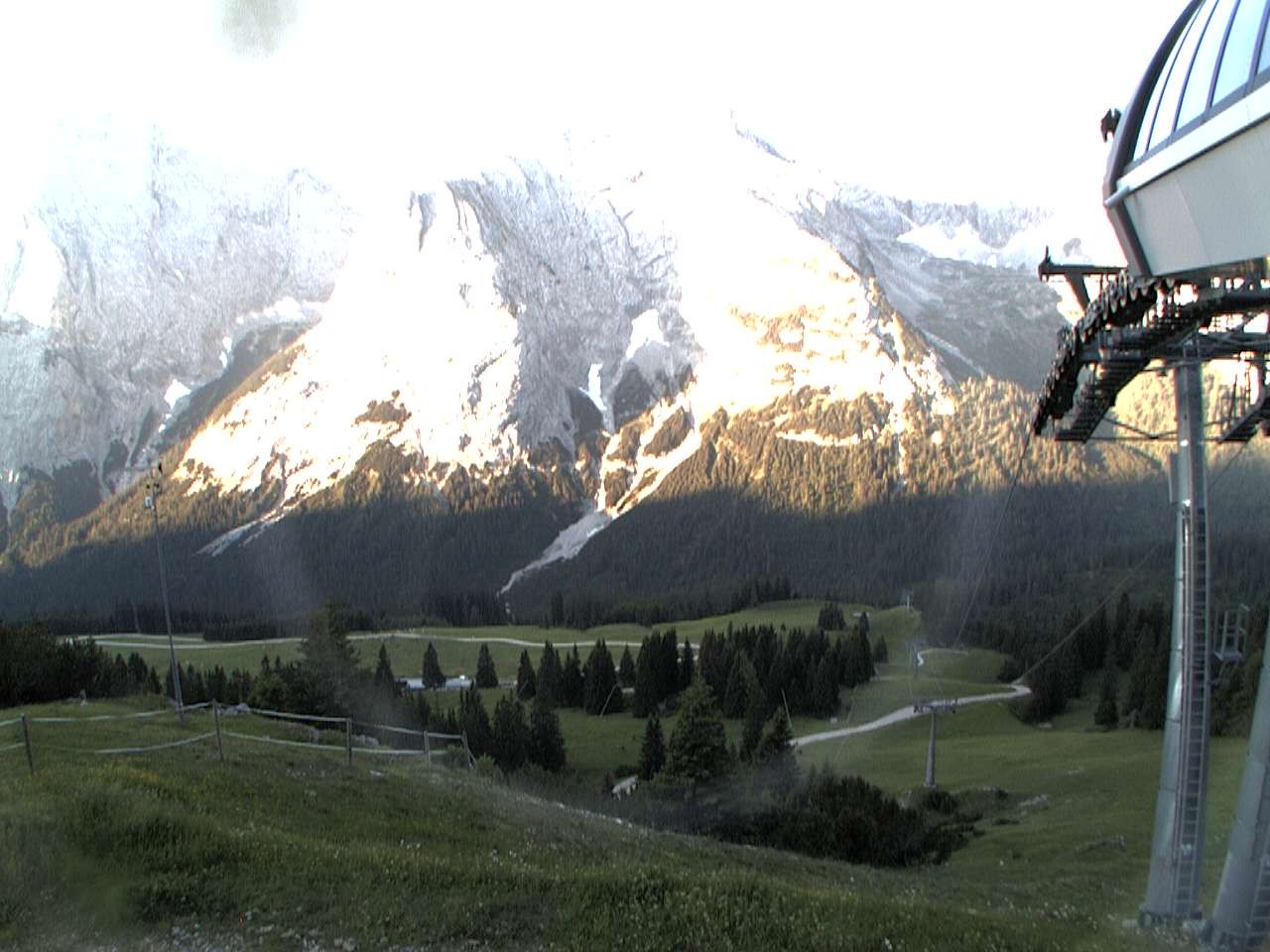 Archiv Foto Webcam Bergstation Sesselbahn Gaistal, Ehrwalder Alm