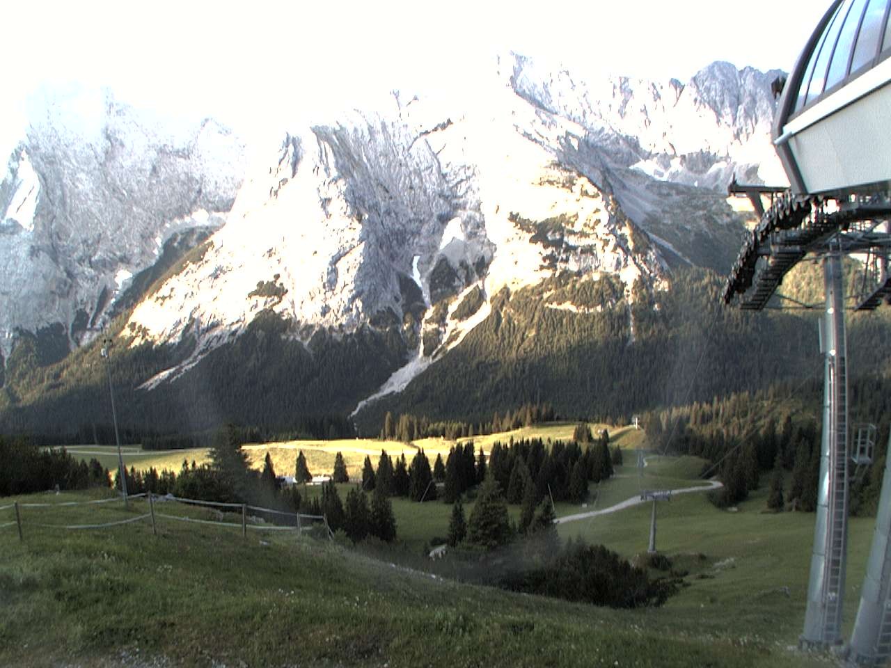 Archiv Foto Webcam Bergstation Sesselbahn Gaistal, Ehrwalder Alm