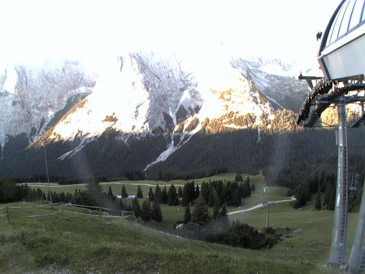 Archiv Foto Webcam Bergstation Sesselbahn Gaistal, Ehrwalder Alm