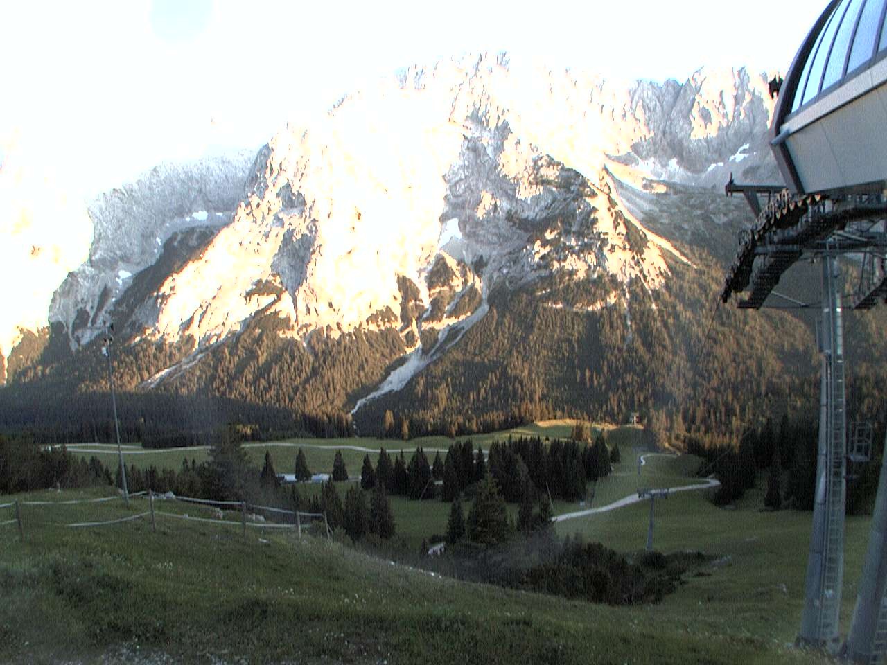 Archiv Foto Webcam Bergstation Sesselbahn Gaistal, Ehrwalder Alm