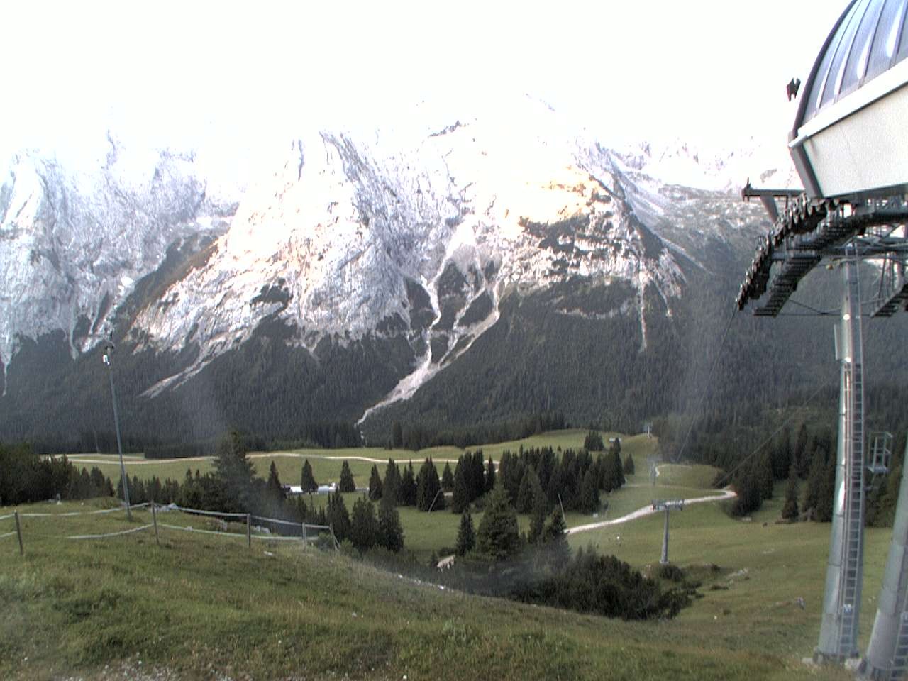 Archiv Foto Webcam Bergstation Sesselbahn Gaistal, Ehrwalder Alm