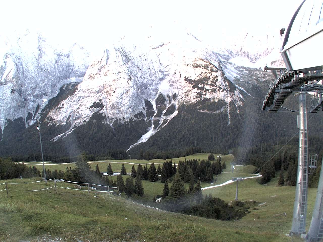 Archiv Foto Webcam Bergstation Sesselbahn Gaistal, Ehrwalder Alm