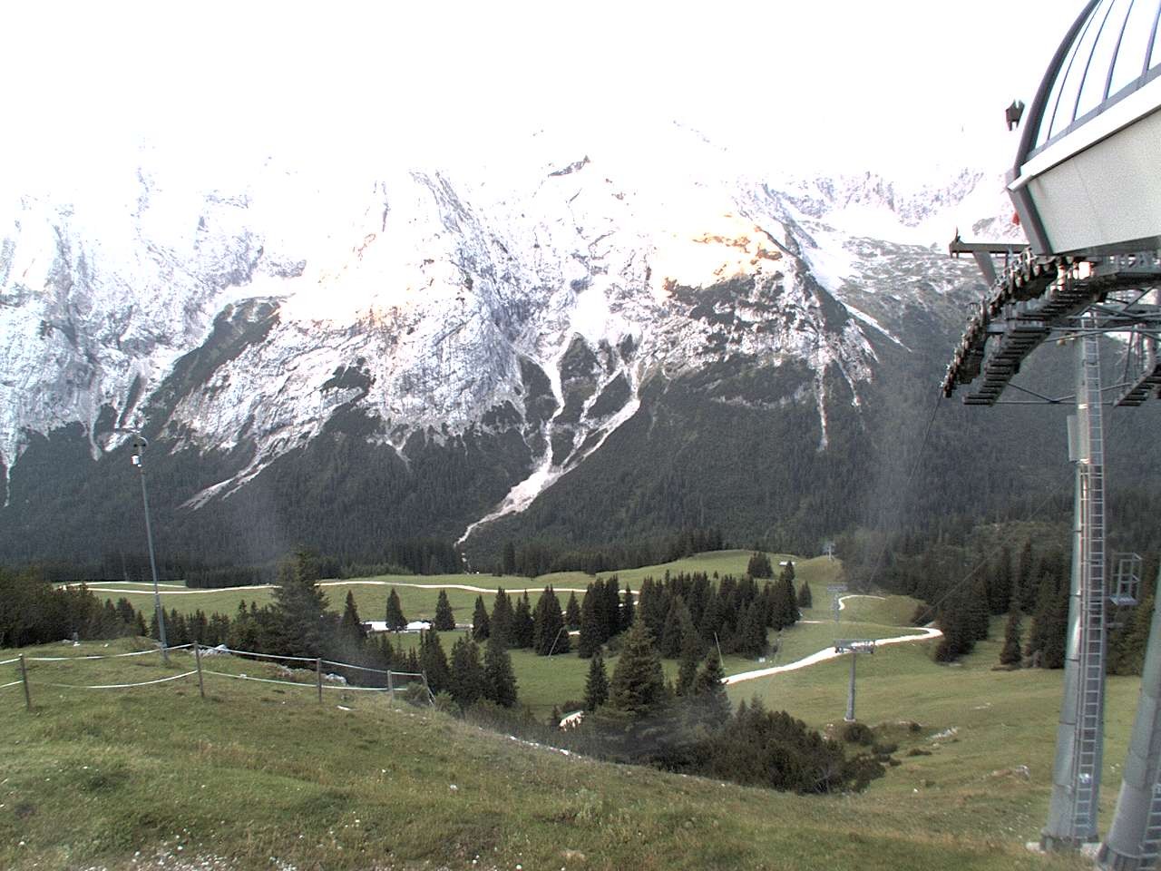 Archiv Foto Webcam Bergstation Sesselbahn Gaistal, Ehrwalder Alm