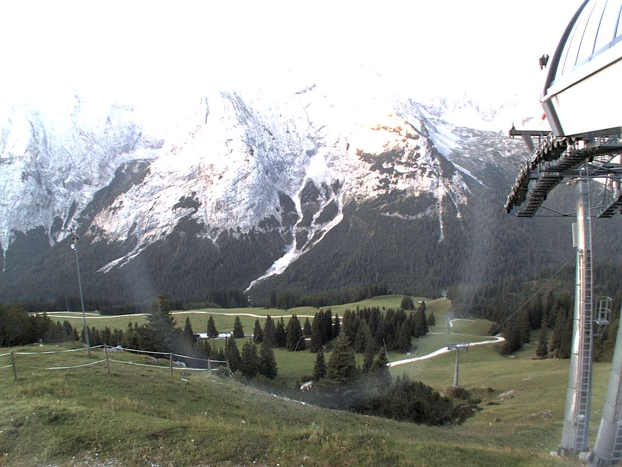Archiv Foto Webcam Bergstation Sesselbahn Gaistal, Ehrwalder Alm