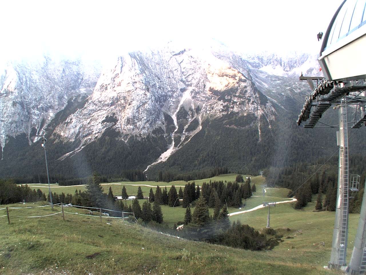 Archiv Foto Webcam Bergstation Sesselbahn Gaistal, Ehrwalder Alm