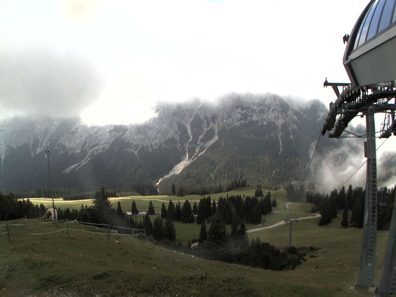 Archived image Webcam mountain station chairlift "Gaistal", "Ehrwalder Alm"