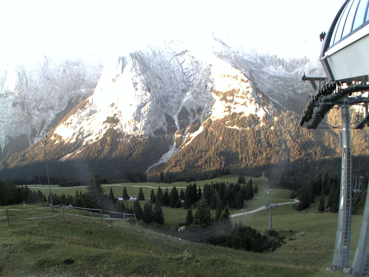 Archiv Foto Webcam Bergstation Sesselbahn Gaistal, Ehrwalder Alm