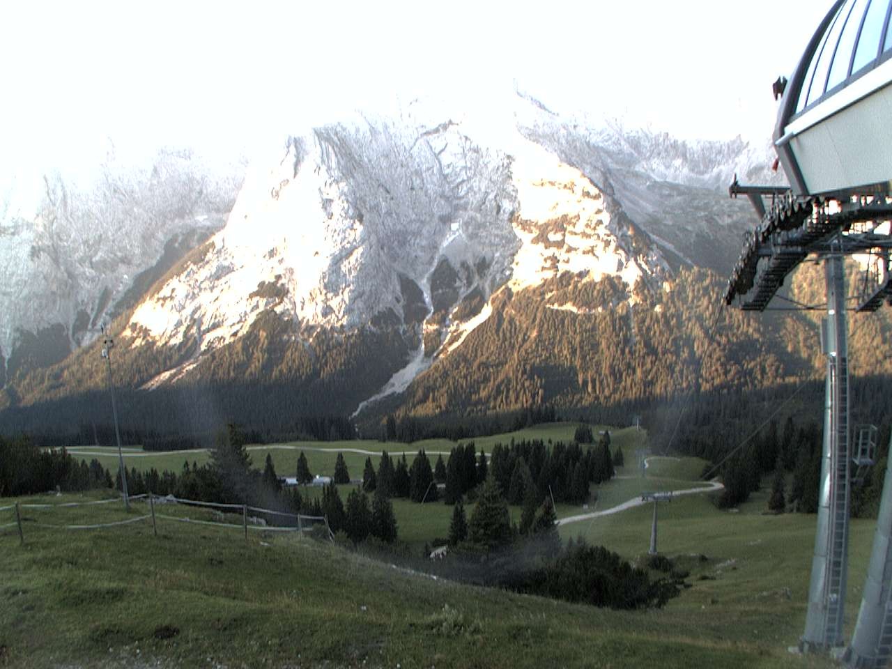 Archiv Foto Webcam Bergstation Sesselbahn Gaistal, Ehrwalder Alm