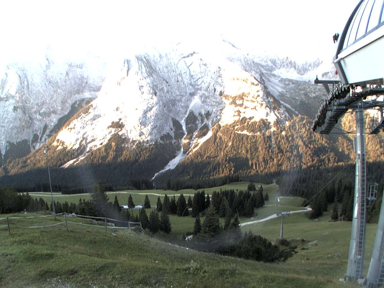 Archiv Foto Webcam Bergstation Sesselbahn Gaistal, Ehrwalder Alm