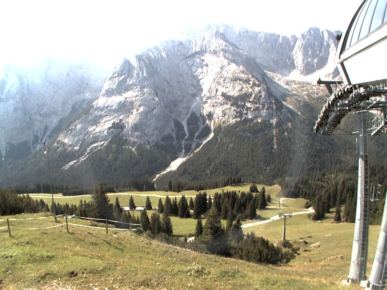Archived image Webcam mountain station chairlift "Gaistal", "Ehrwalder Alm"