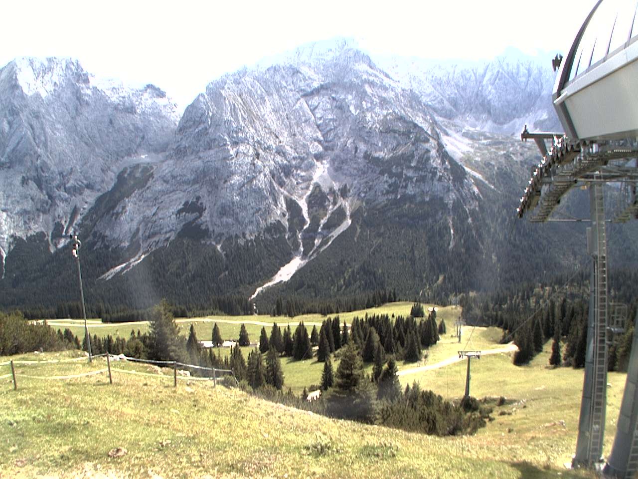 Archived image Webcam mountain station chairlift "Gaistal", "Ehrwalder Alm"