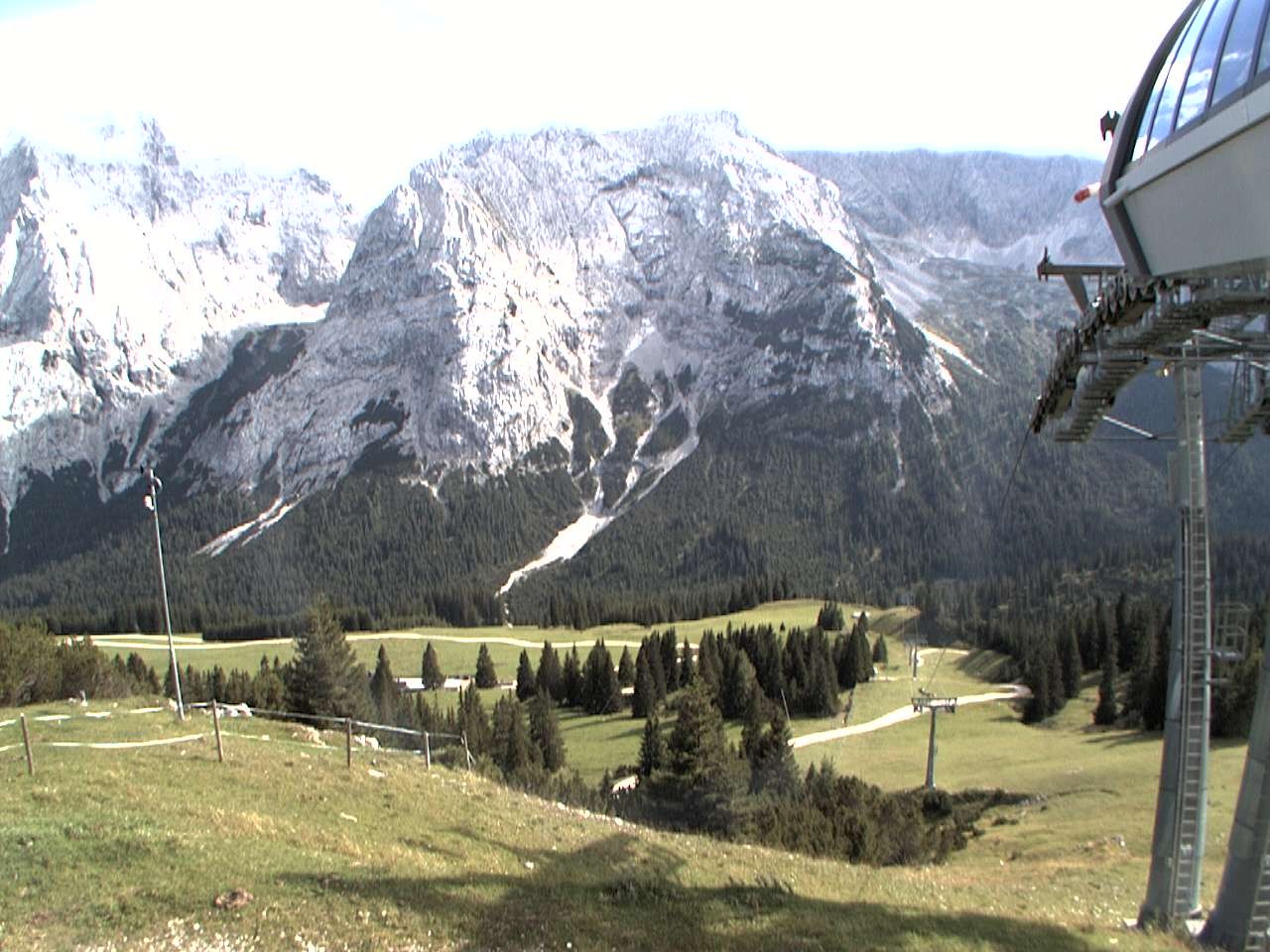 Archived image Webcam mountain station chairlift "Gaistal", "Ehrwalder Alm"