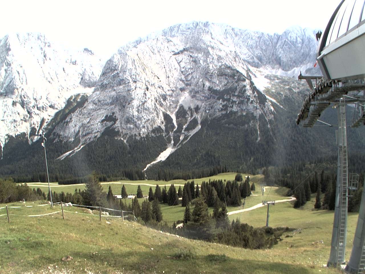 Archived image Webcam mountain station chairlift "Gaistal", "Ehrwalder Alm"