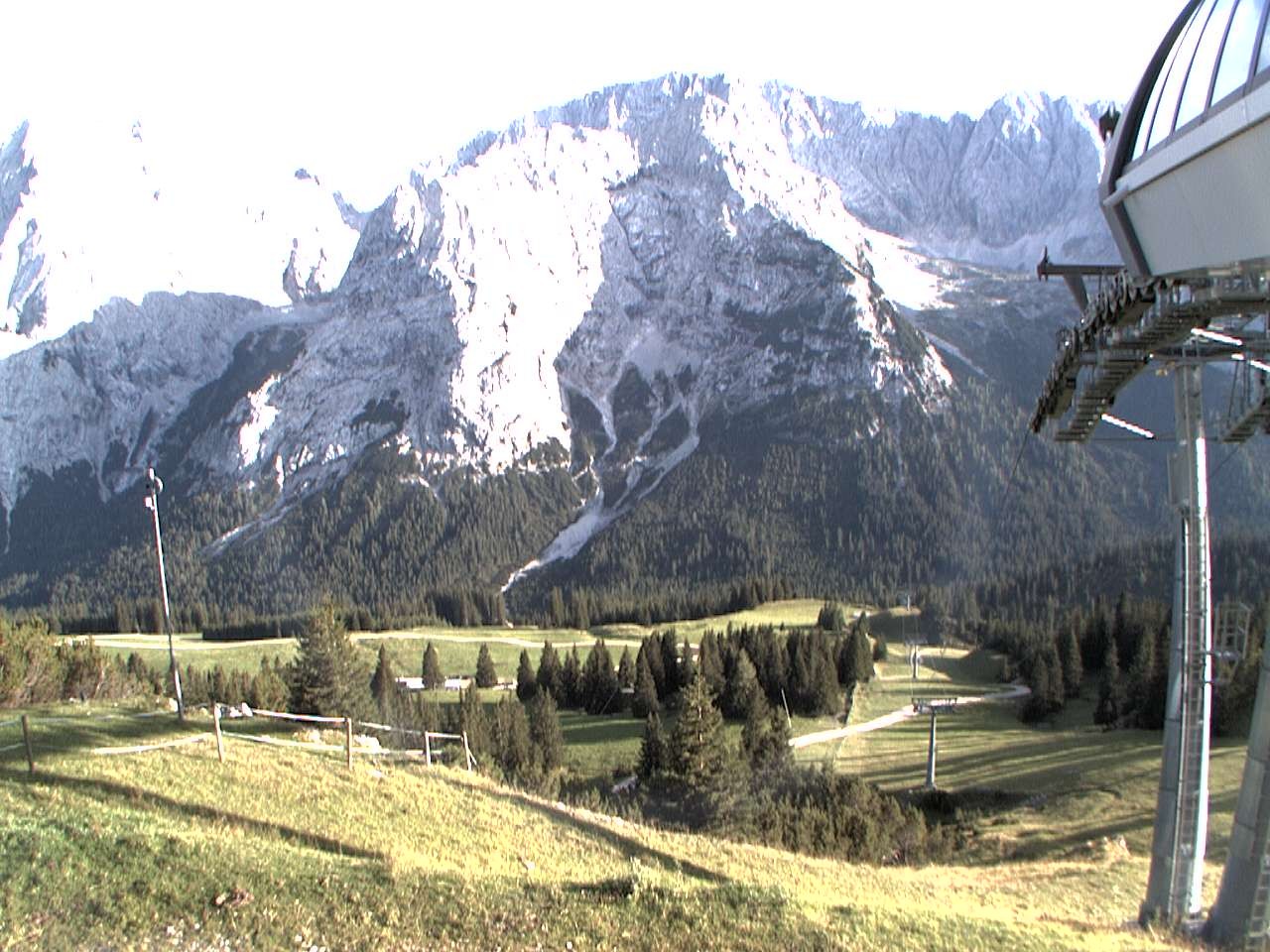 Archived image Webcam mountain station chairlift "Gaistal", "Ehrwalder Alm"