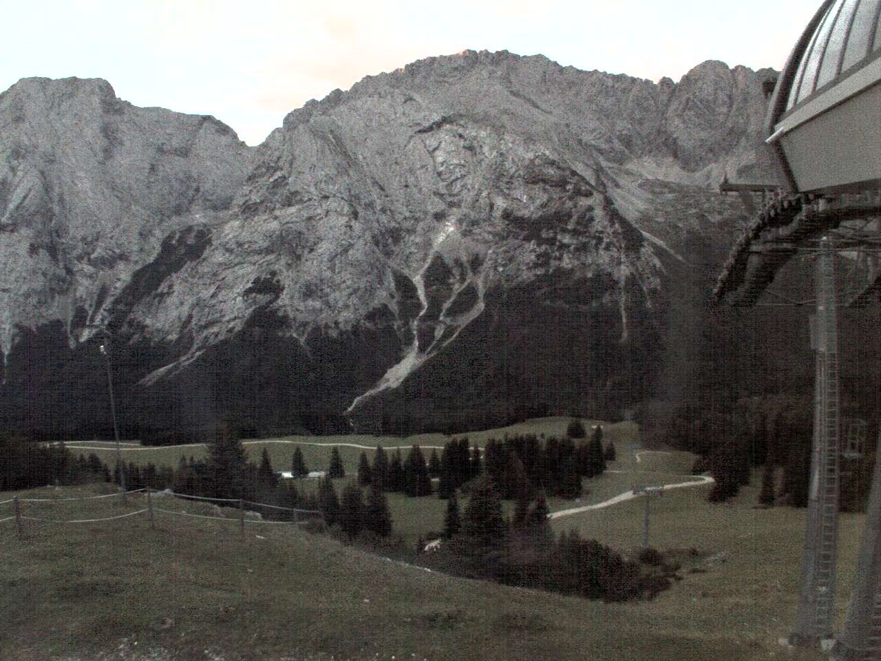 Archiv Foto Webcam Bergstation Sesselbahn Gaistal, Ehrwalder Alm