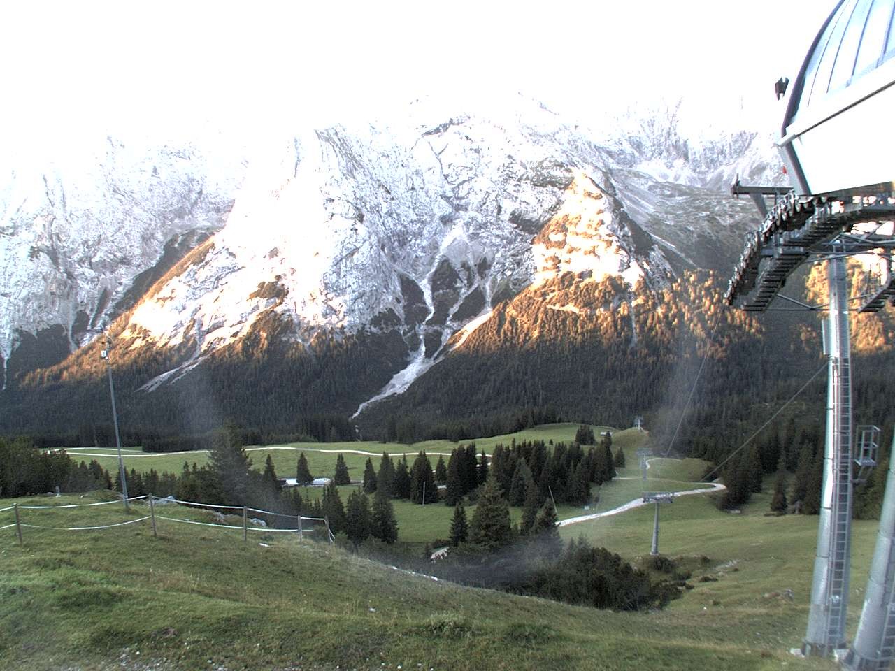 Archiv Foto Webcam Bergstation Sesselbahn Gaistal, Ehrwalder Alm