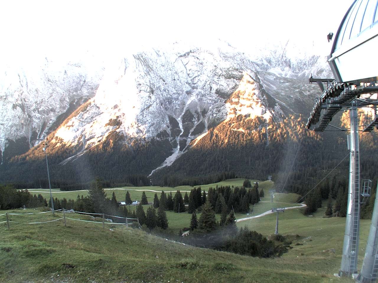 Archiv Foto Webcam Bergstation Sesselbahn Gaistal, Ehrwalder Alm