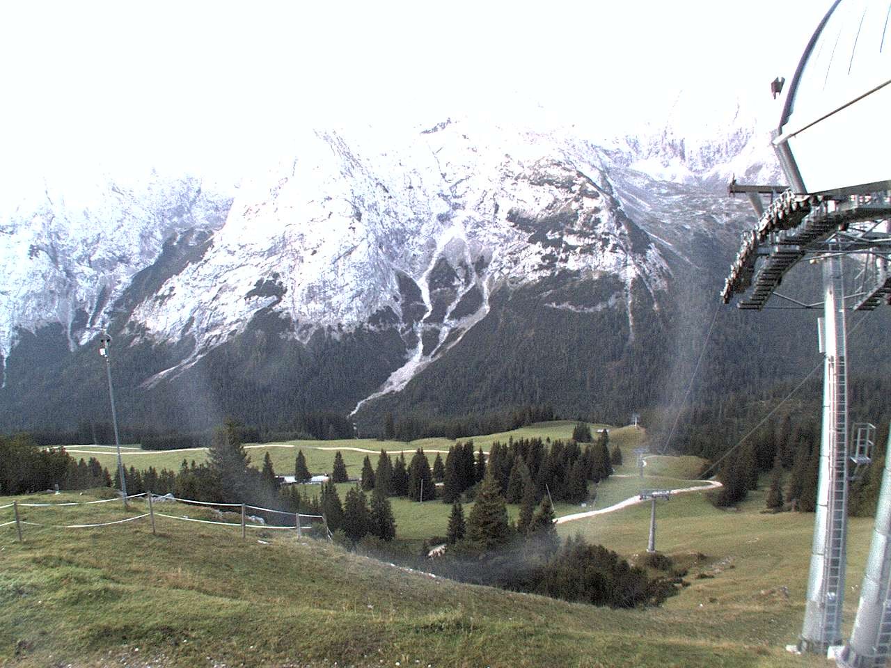 Archived image Webcam mountain station chairlift "Gaistal", "Ehrwalder Alm"