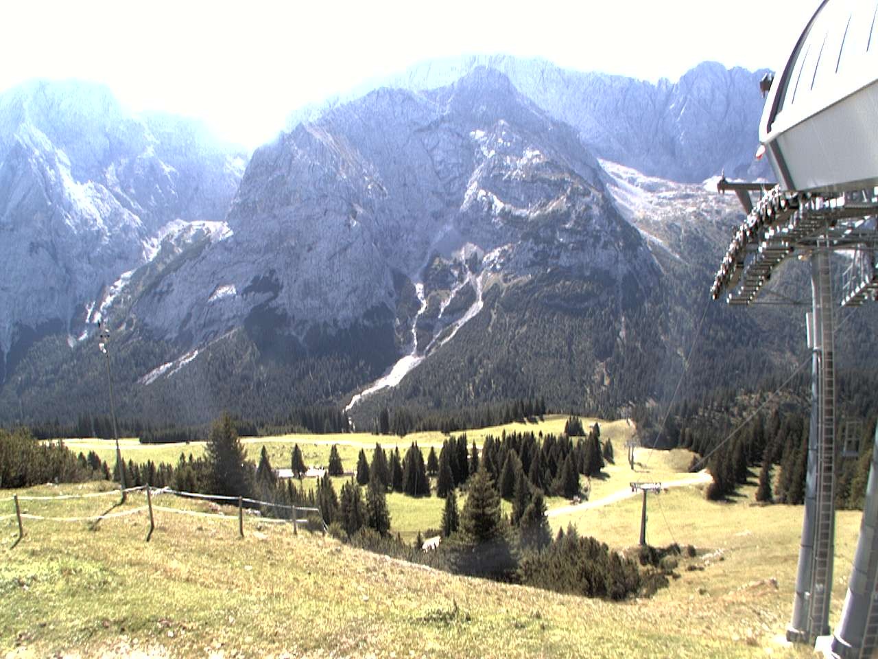 Archived image Webcam mountain station chairlift "Gaistal", "Ehrwalder Alm"