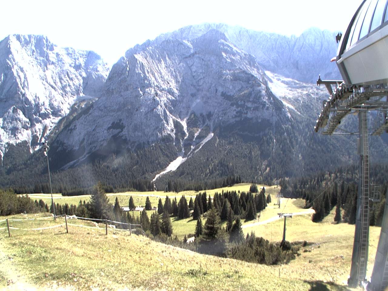 Archived image Webcam mountain station chairlift "Gaistal", "Ehrwalder Alm"