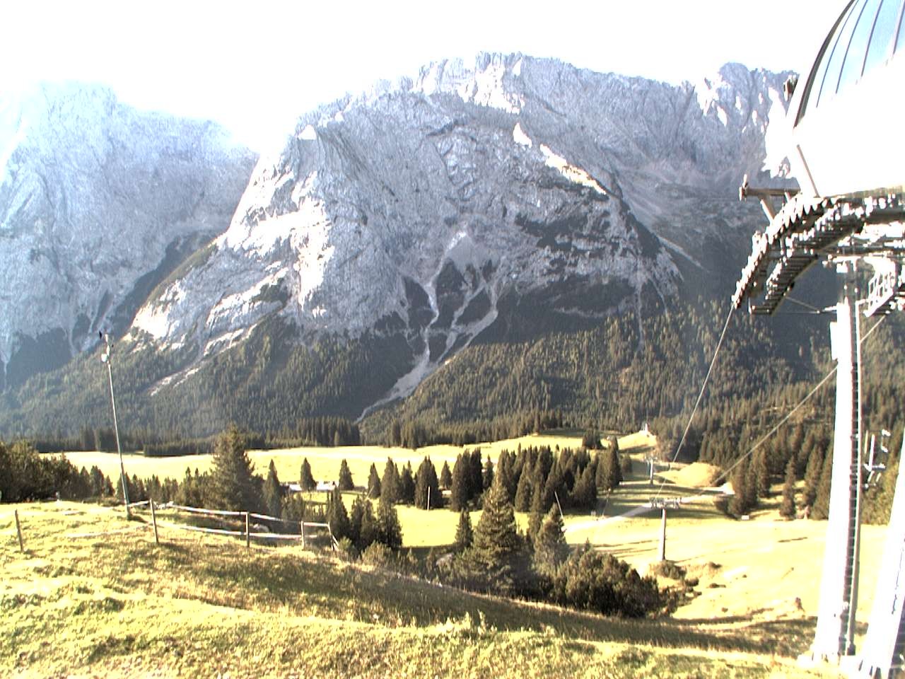 Archived image Webcam mountain station chairlift "Gaistal", "Ehrwalder Alm"