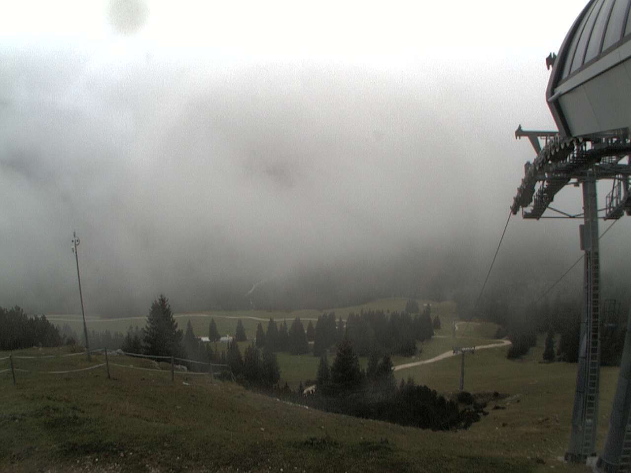 Archived image Webcam mountain station chairlift "Gaistal", "Ehrwalder Alm"
