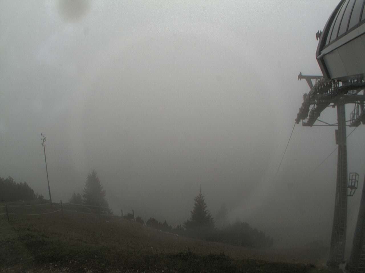 Archived image Webcam mountain station chairlift "Gaistal", "Ehrwalder Alm"