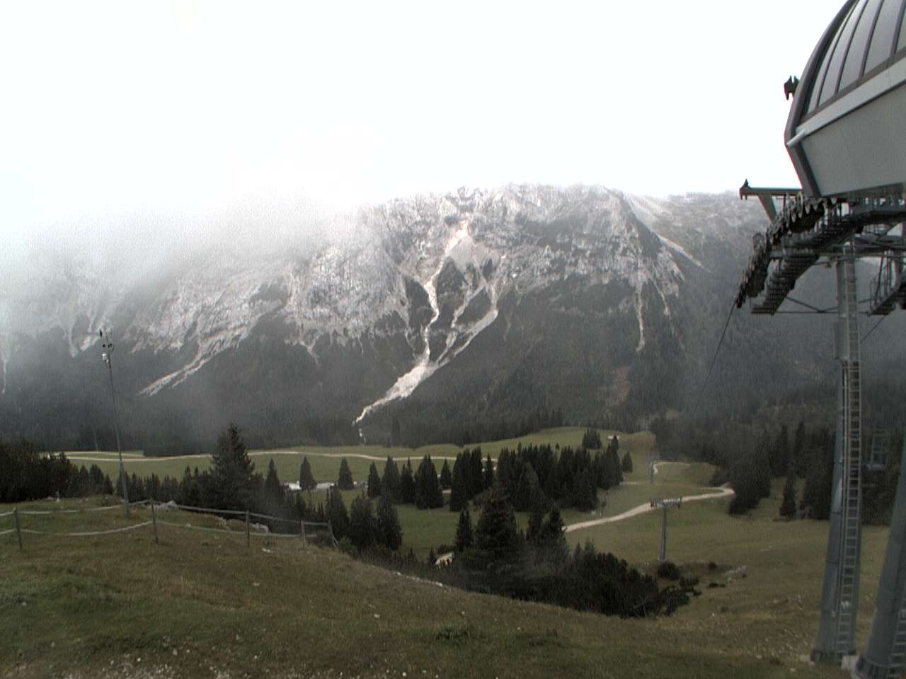 Archived image Webcam mountain station chairlift "Gaistal", "Ehrwalder Alm"