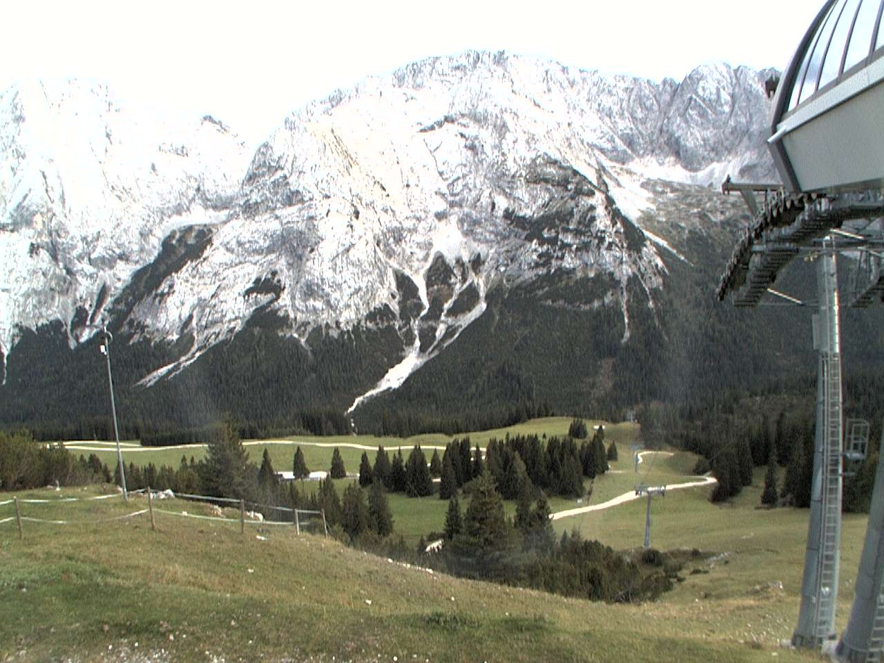 Archived image Webcam mountain station chairlift "Gaistal", "Ehrwalder Alm"