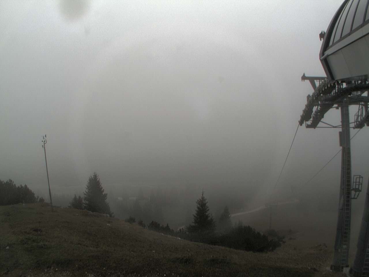 Archived image Webcam mountain station chairlift "Gaistal", "Ehrwalder Alm"