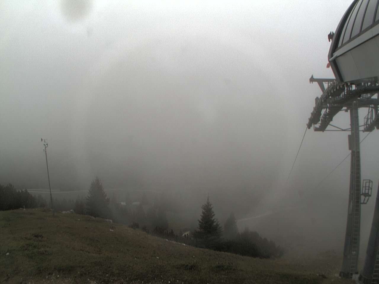 Archived image Webcam mountain station chairlift "Gaistal", "Ehrwalder Alm"