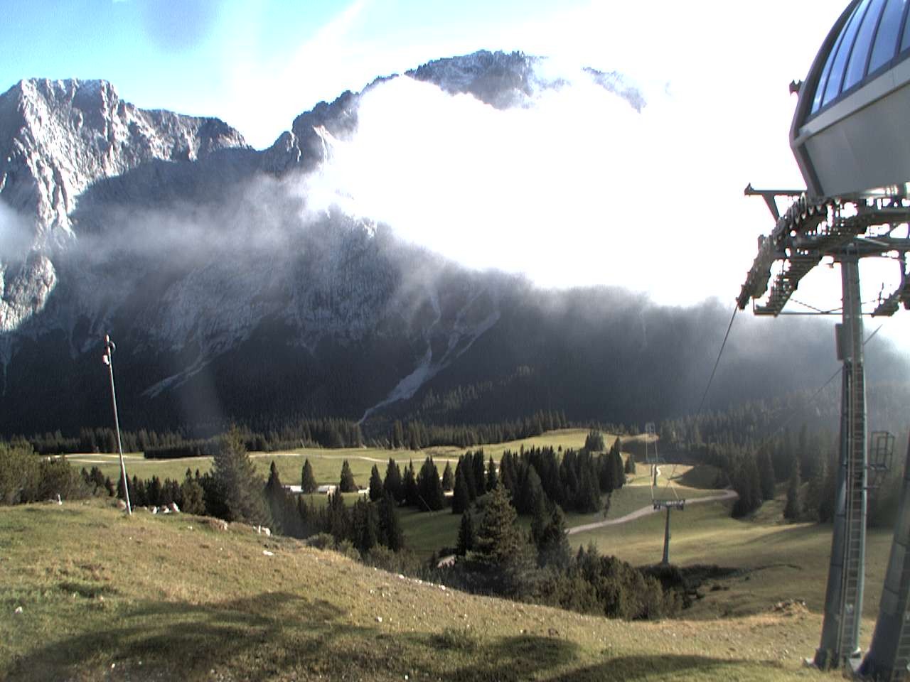 Archived image Webcam mountain station chairlift "Gaistal", "Ehrwalder Alm"