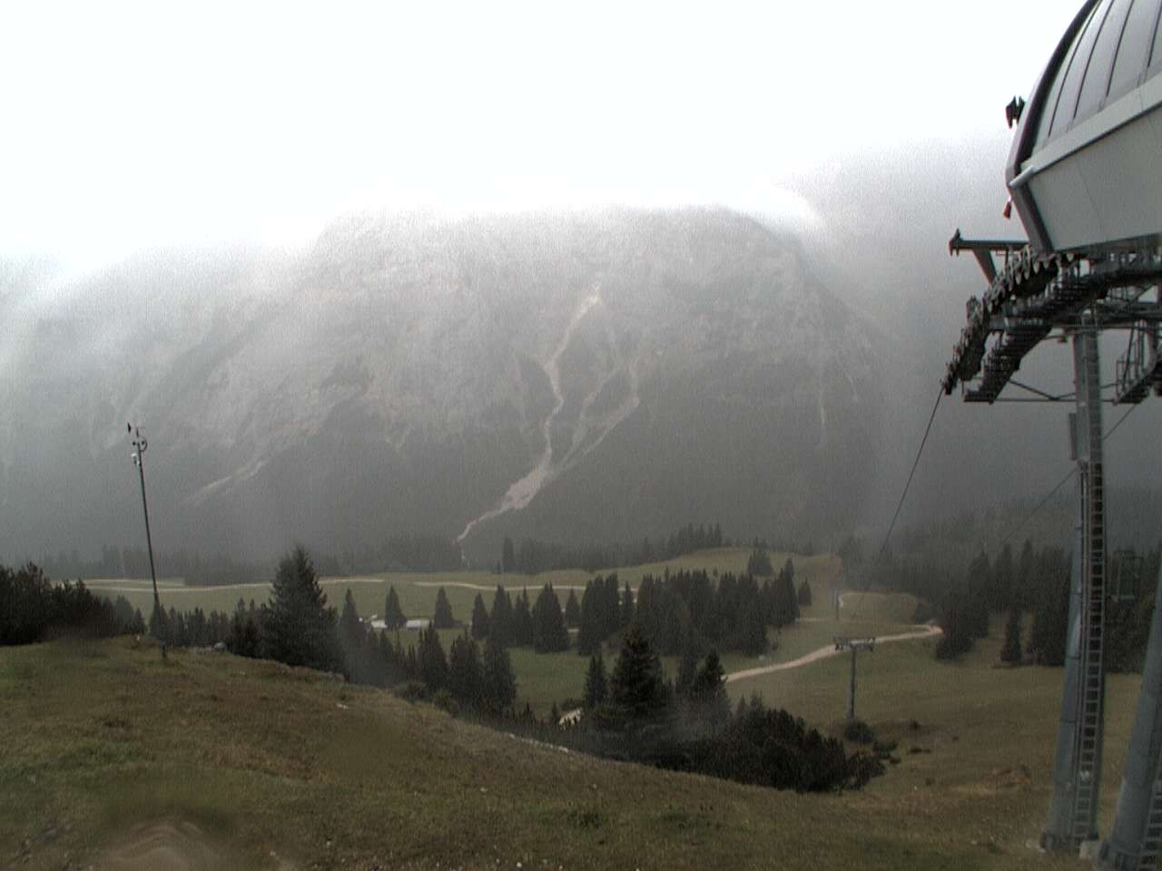 Archiv Foto Webcam Bergstation Sesselbahn Gaistal, Ehrwalder Alm