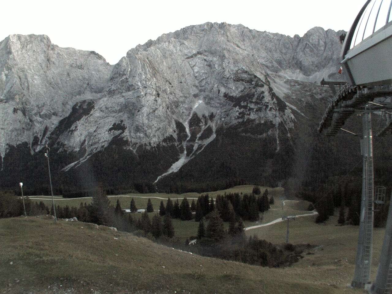 Archiv Foto Webcam Bergstation Sesselbahn Gaistal, Ehrwalder Alm