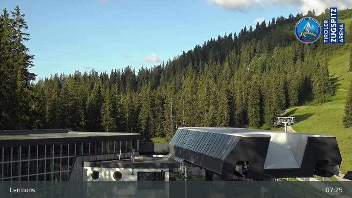 Archived image Webcam Ski resort Lermoos Grubigstein