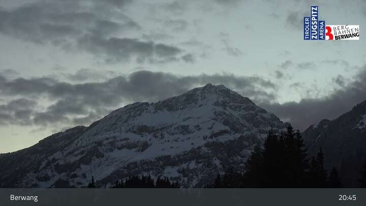 Archived image Webcam Sonnalmbahn Top Station