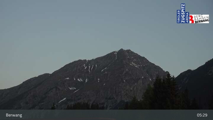Archived image Webcam Sonnalmbahn Top Station