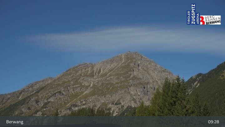 Archived image Webcam Sonnalmbahn Top Station