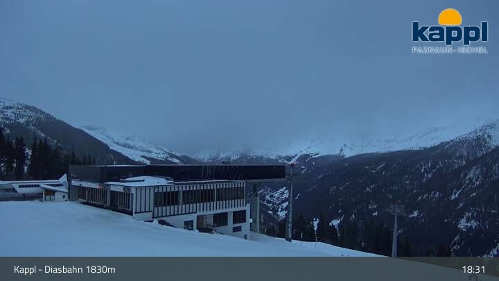 Archived image Webcam DIAS-Bahn Top Station, Kappl