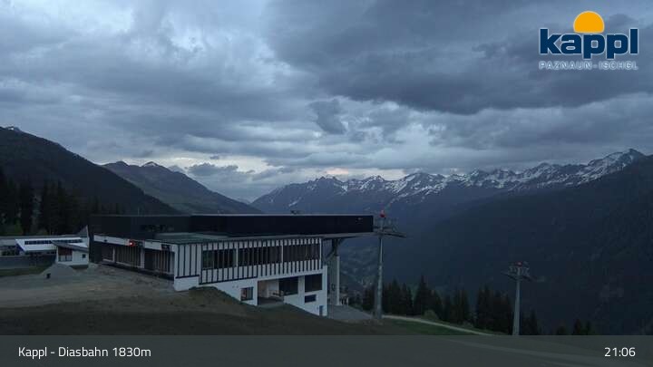 Archived image Webcam DIAS-Bahn Top Station, Kappl